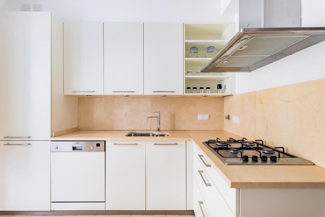 Chiado Mercy II Apartment ลิสบอน ภายนอก รูปภาพ