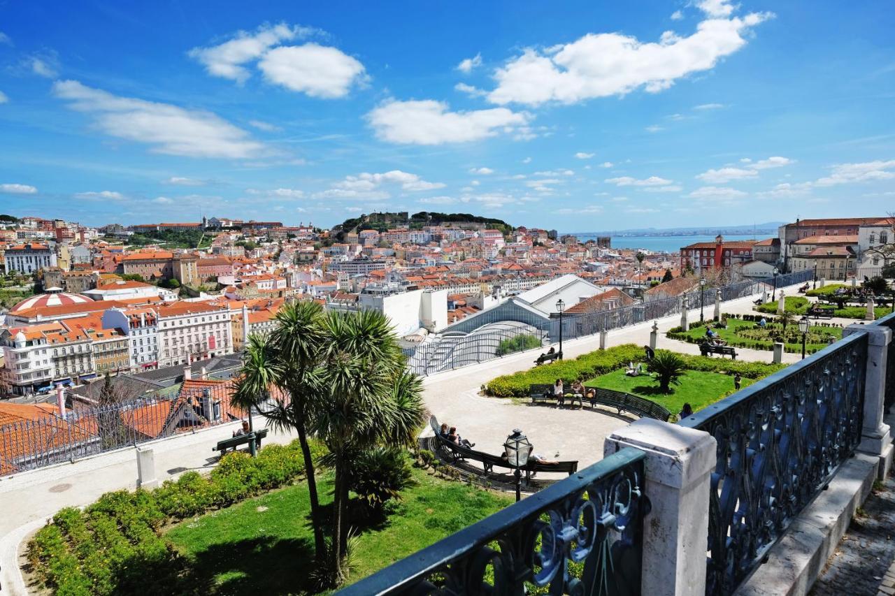 Chiado Mercy II Apartment ลิสบอน ภายนอก รูปภาพ