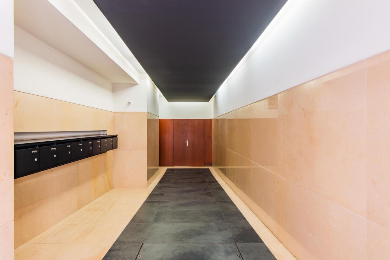 Chiado Mercy II Apartment ลิสบอน ภายนอก รูปภาพ