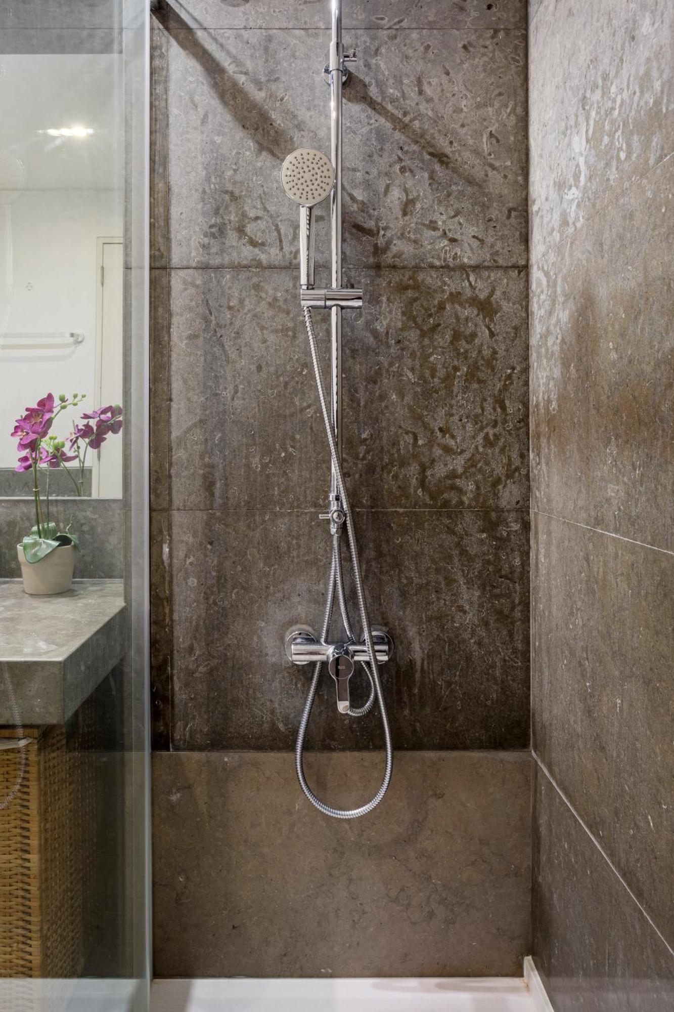 Chiado Mercy II Apartment ลิสบอน ภายนอก รูปภาพ