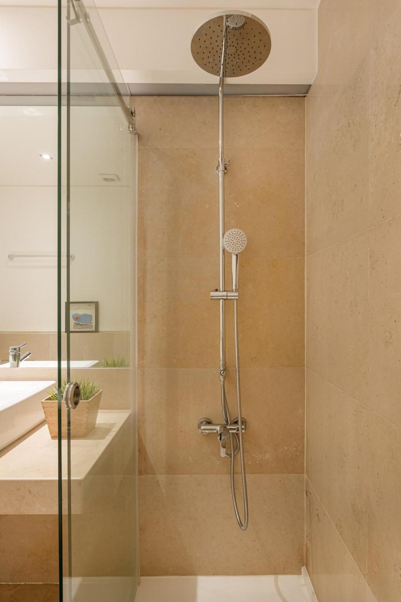 Chiado Mercy II Apartment ลิสบอน ภายนอก รูปภาพ