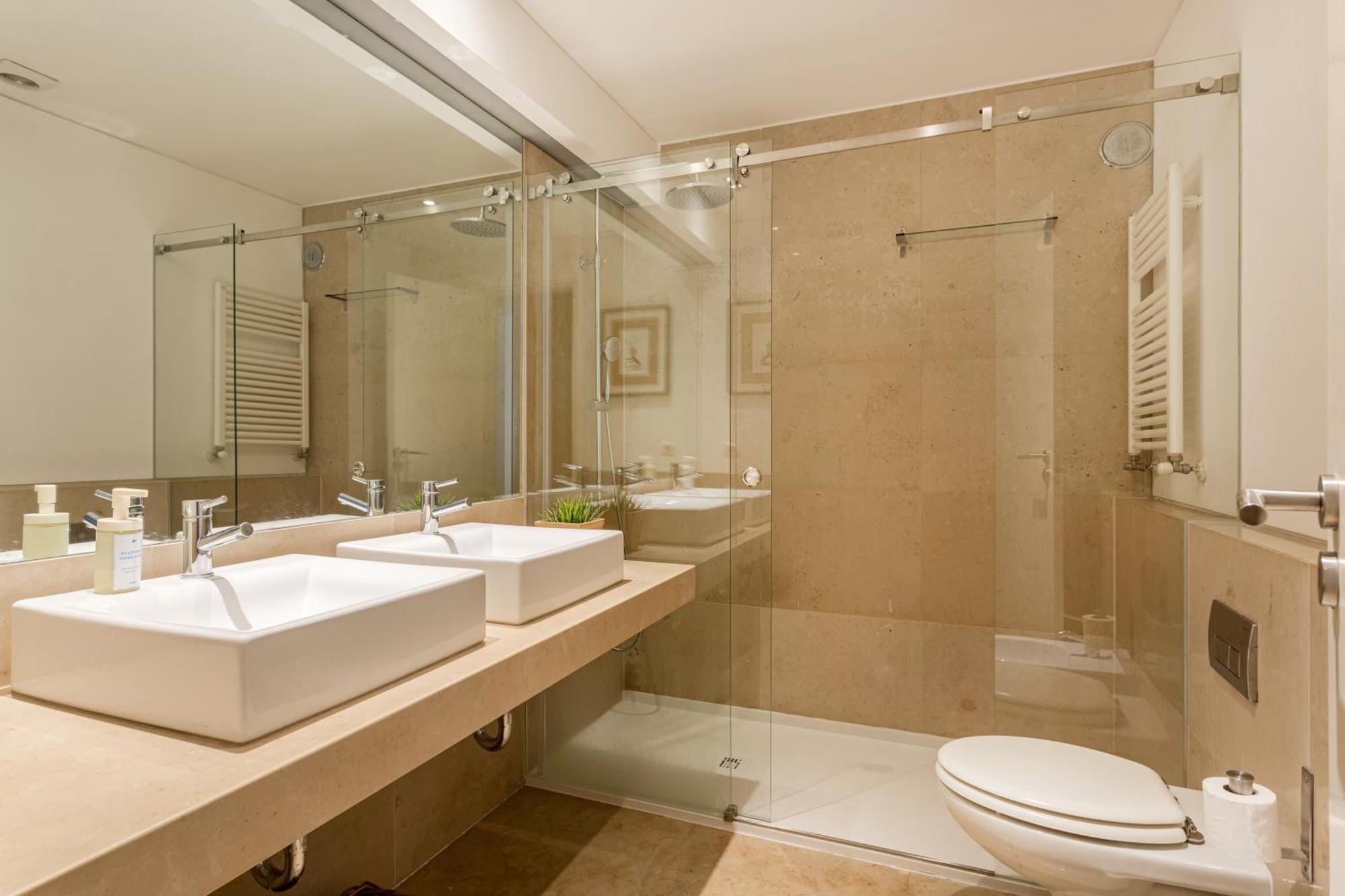 Chiado Mercy II Apartment ลิสบอน ภายนอก รูปภาพ